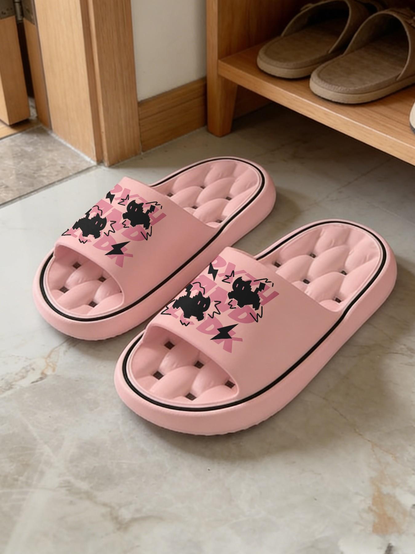 1 Pair Trendy Black Cat Letter Printed Hollow Massage Thick Sole Slippers, Sweet Cool Y2K Style, Non-slip Soft Sole, Quick-dry, Indoor & Outdoor Dual-use, Open Toe Slides, Casual Slippers