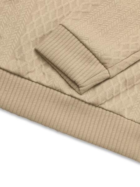 Men's knitted suit. The top features a half-placket and a high neckline, paired with simple and practical buttons. The brown elbow patches create a color contrast and match the drawstring jogger pants in the same color family. The fabric is thick.