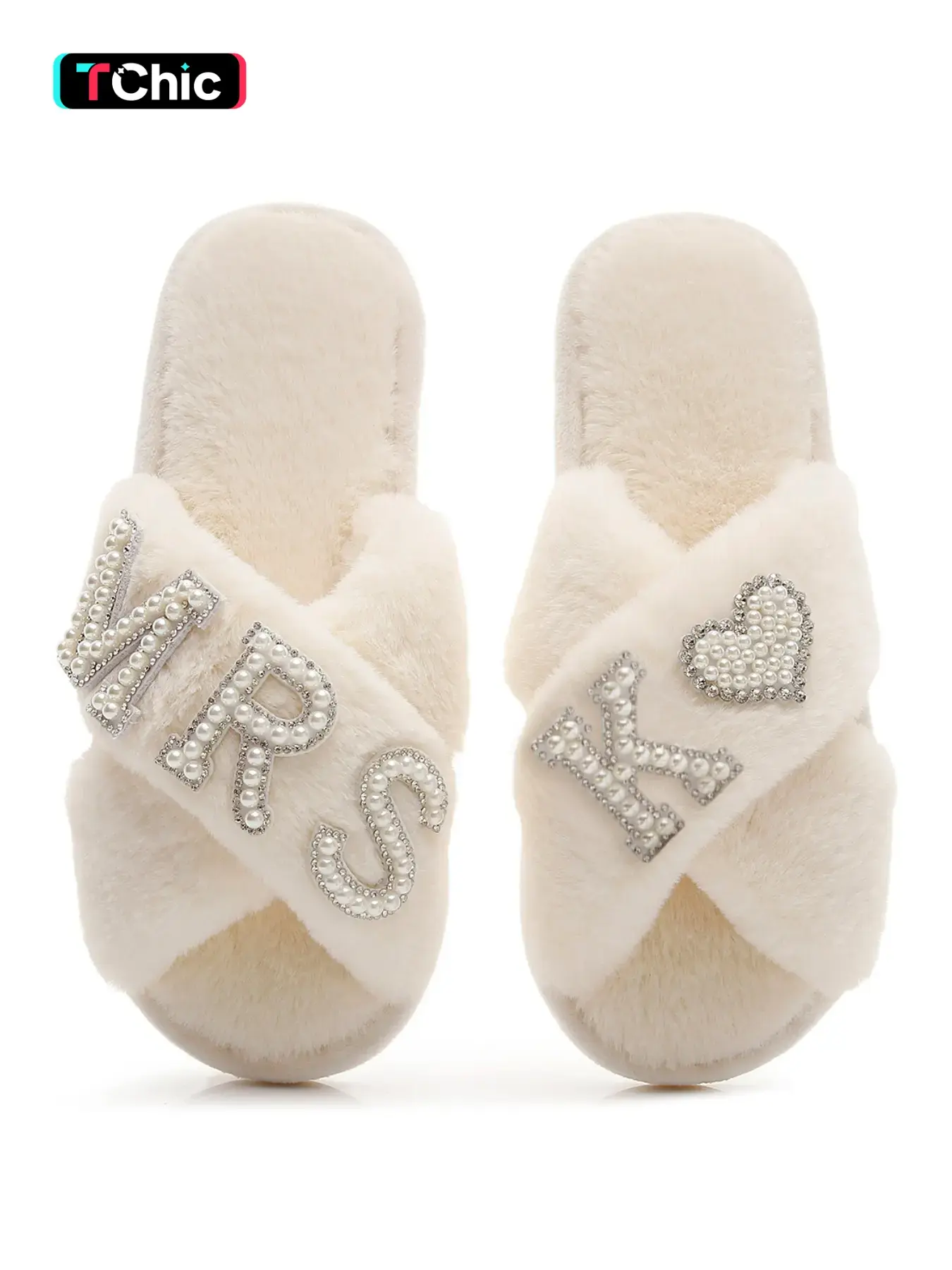 Customizable Wedding Slippers for Bride and Bridesmaids, Open-Toe Slide Fuzzy Slippers with Pearl Heart Design, Perfect Gift for Women Wedding Day Footwear, Bridal Shower Gift, Slippers Indoor