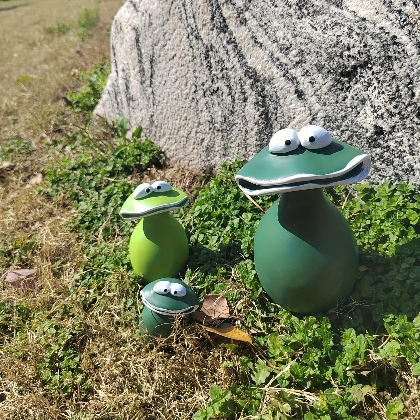 3-Piece Big Mouth Frog Family Set, Whimsical Resin Garden Statues, Charming Accent for Porch, Patio, Indoor Shelves, Animal Lovers Gift