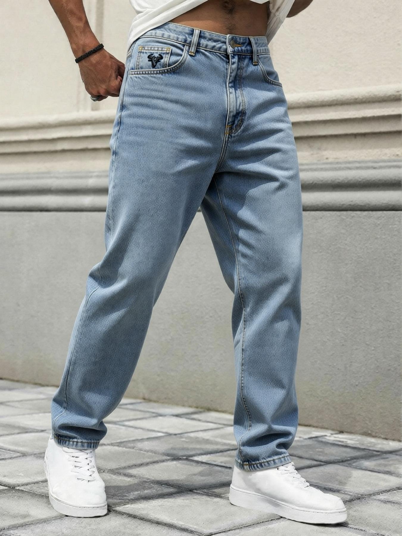 Men's straight-leg jeans, washed and distressed, with embroidered logo details. High-street casual denim pants with a comfortable regular fit. Suitable for daily casual wear, urban street style, and dating fashion looks. A must-have trendy men's pants 🔥