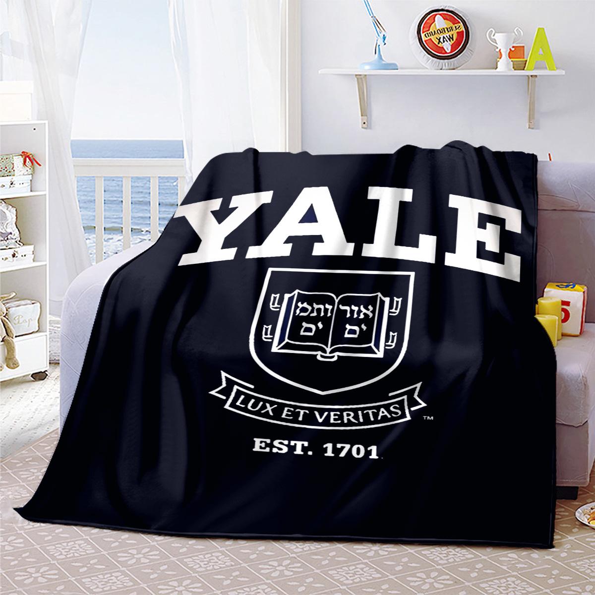 YALE University logo patterned blanket, retro and trendy, a stylish, soft, and warm blanket, the best gift for gamers, racing enthusiasts, and fashionistas.