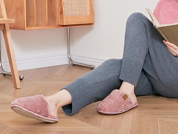 EverFoams Women's Fuzzy Slip-on Slippers Warm Cozy Soft Lightweight Memory Foam Indoor House Shoes