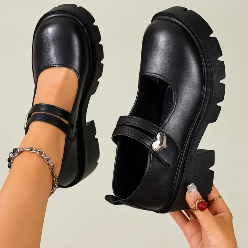 Women's Thick Sole Heart Buckle Round Toe Mary Jane Shoes, Fashion Outdoor Versatile Style, Suitable for Daily and School Wear