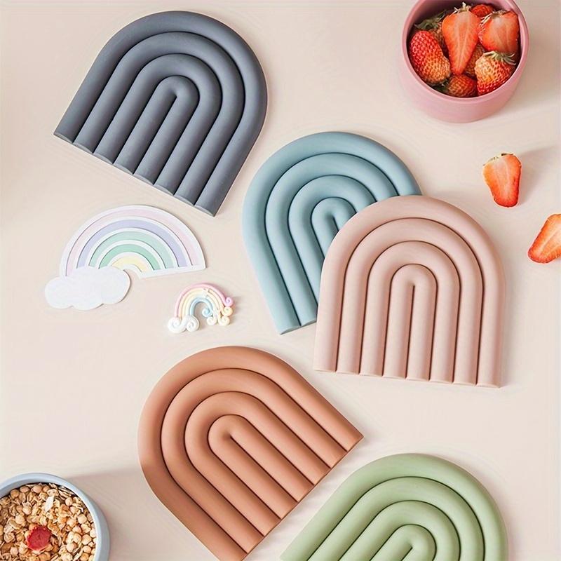 6pcs/set Irregular Coaster Nordic Rainbow Insulated Mat Kitchen Waterproof Drain Pad, Heat Resistant Silicone Trivets for Pots and Pans, Square Silicone Hot Pads, Countertop Protector, Tabletop Protection, Home Kitchen Dining Table Decor
