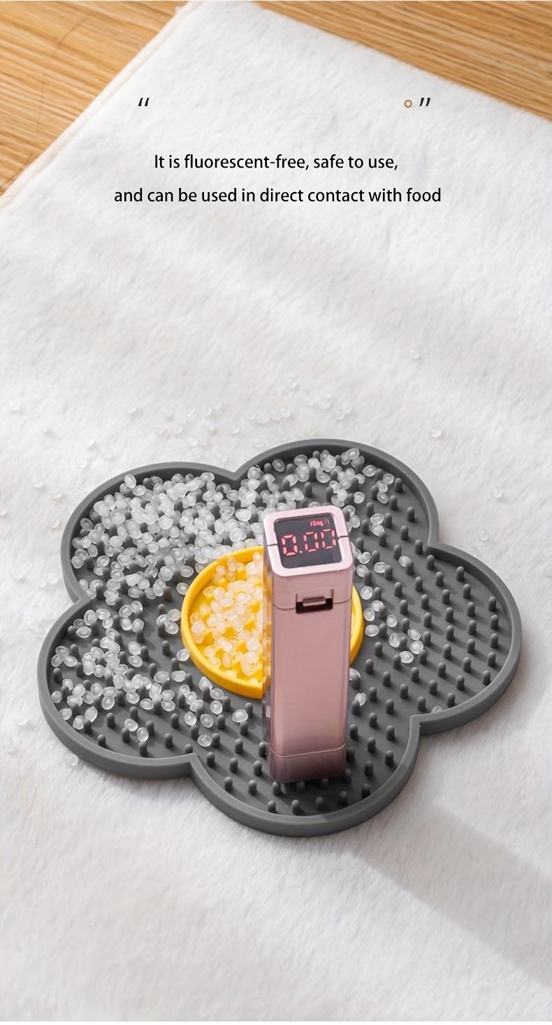 Lick Mat for Dogs & Cats - Slow Feeder with Non-Slip Suction Cups, Anxiety Relief, Dental Health Enhancer, Ideal for Grooming & Bath Time