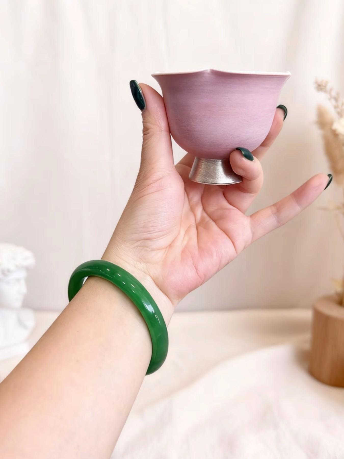 Elegant Eastern Style Jade Bracelet with Gift Box, Beautiful Jewelry, Perfect Gift Choice, Traditional Chinese Ornament, Fine Craftsmanship