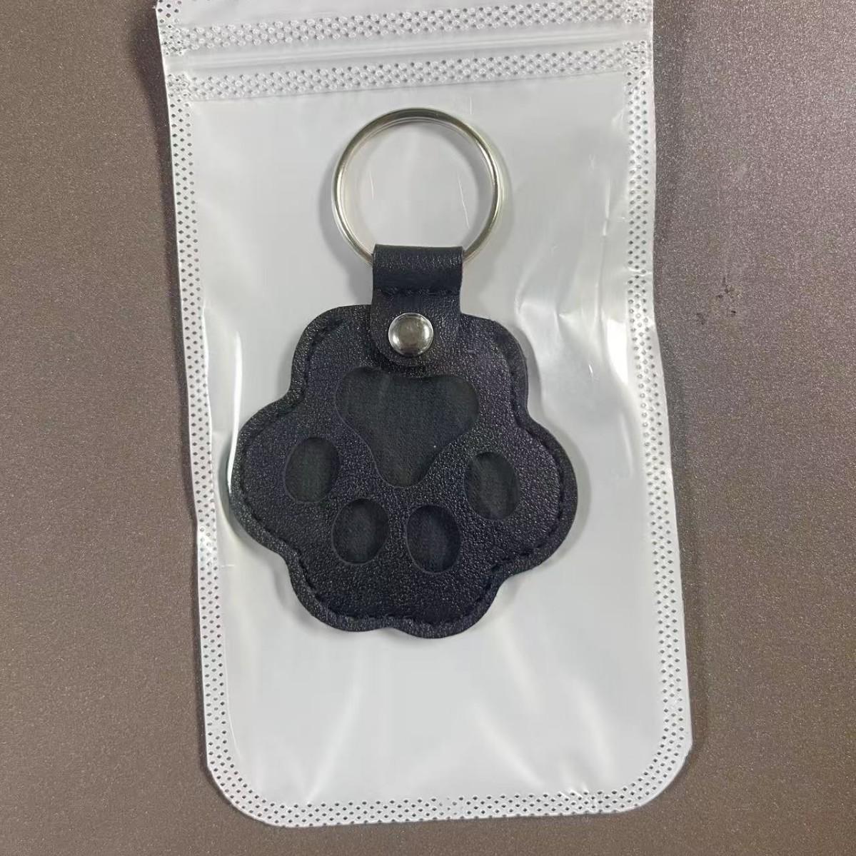 Pet Hair Storage Keychain, Paw Shaped Fur Keepsake, Dog Cat Hair Collector, Commemorative Gift for Pet Enthusiasts, Unique Souvenir