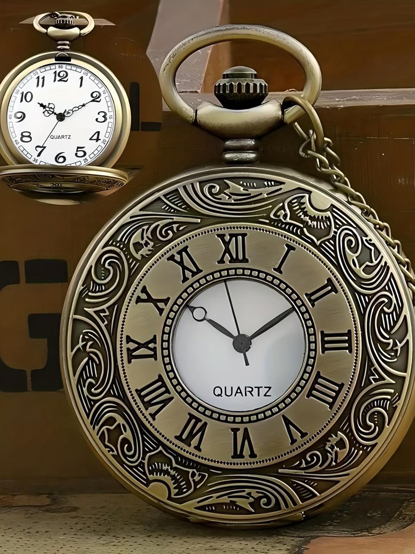 Vintage Flip Cover Pocket Watch, Classic Roman Numerals, Unisex Necklace, Quartz Large Numbers, Elderly Pendant Watch Gift