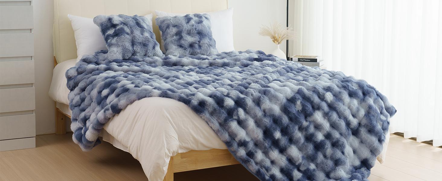 ORHOPUI Weighted Faux Rabbit Fur Queen Blanket for Bed, Thick & Warm Bed Blankets for Winter, Soft Cozy Fluffy Decorative Blankets for Living Room, Bedroom, Heavy Furry Luxury Christmas Blanket Gifts for Sofa Soft Warm Throw
