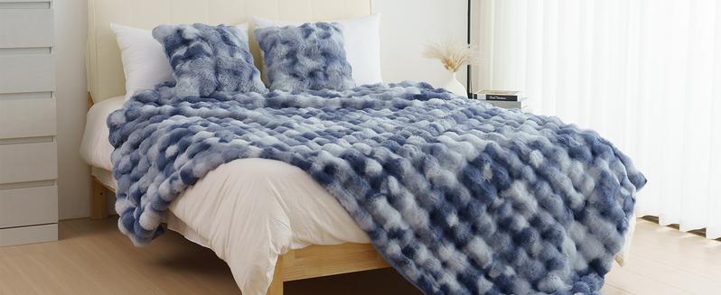 【Valentine's Day Gifts】ORHOPUI Weighted Faux Rabbit Fur Queen Blanket for Bed, Thick & Warm Bed Blankets for Winter, Soft Cozy Fluffy Decorative Blankets for Living Room, Bedroom, Heavy Furry Luxury Christmas Blanket Gifts for Sofa