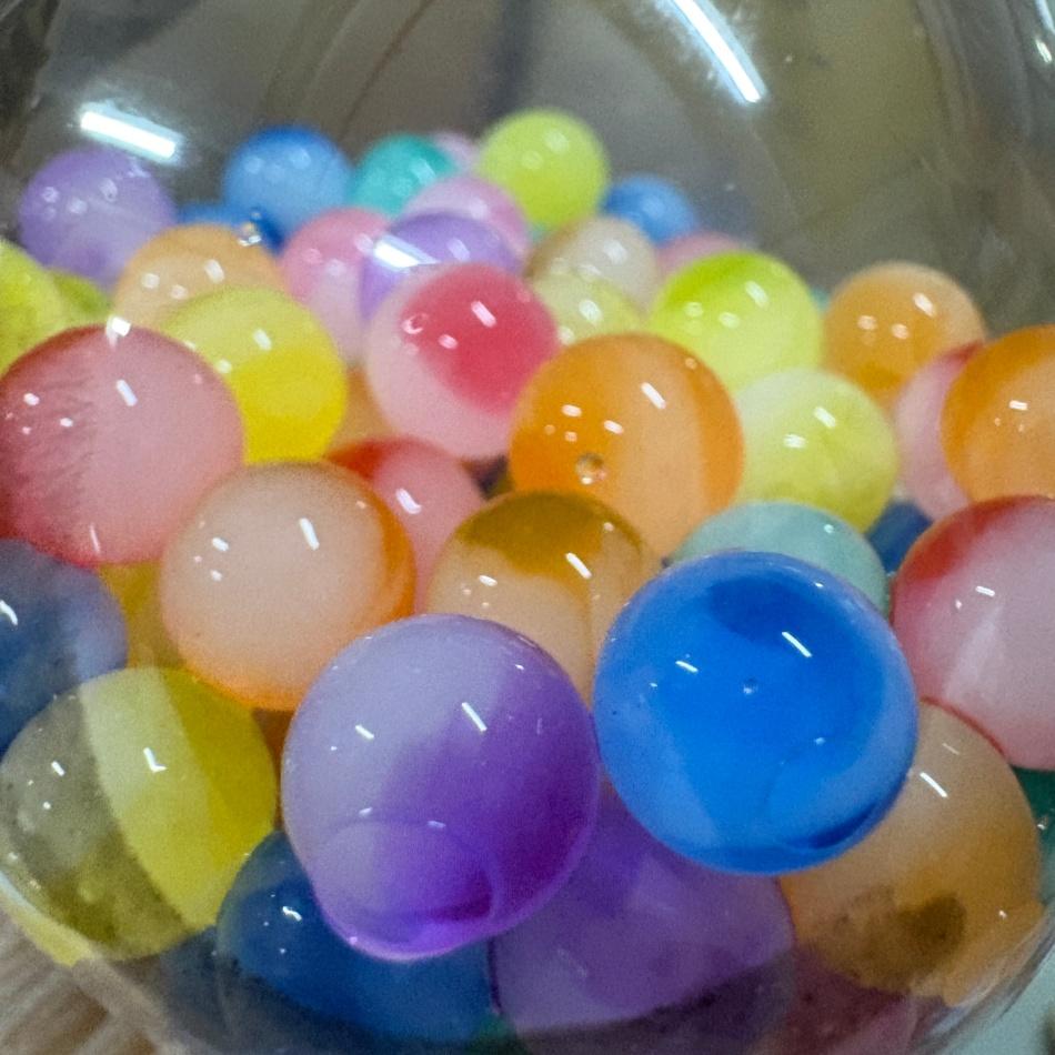 Crazy Fun Glitter Rainbow Dumpling Squishy Toy, Bead-Filled Squeeze Fidget Toy with Steamer Shaped Case, Soft Sensory Stress Relief for Relaxation, Sensory Stress Reliever, Squishies Fidgets