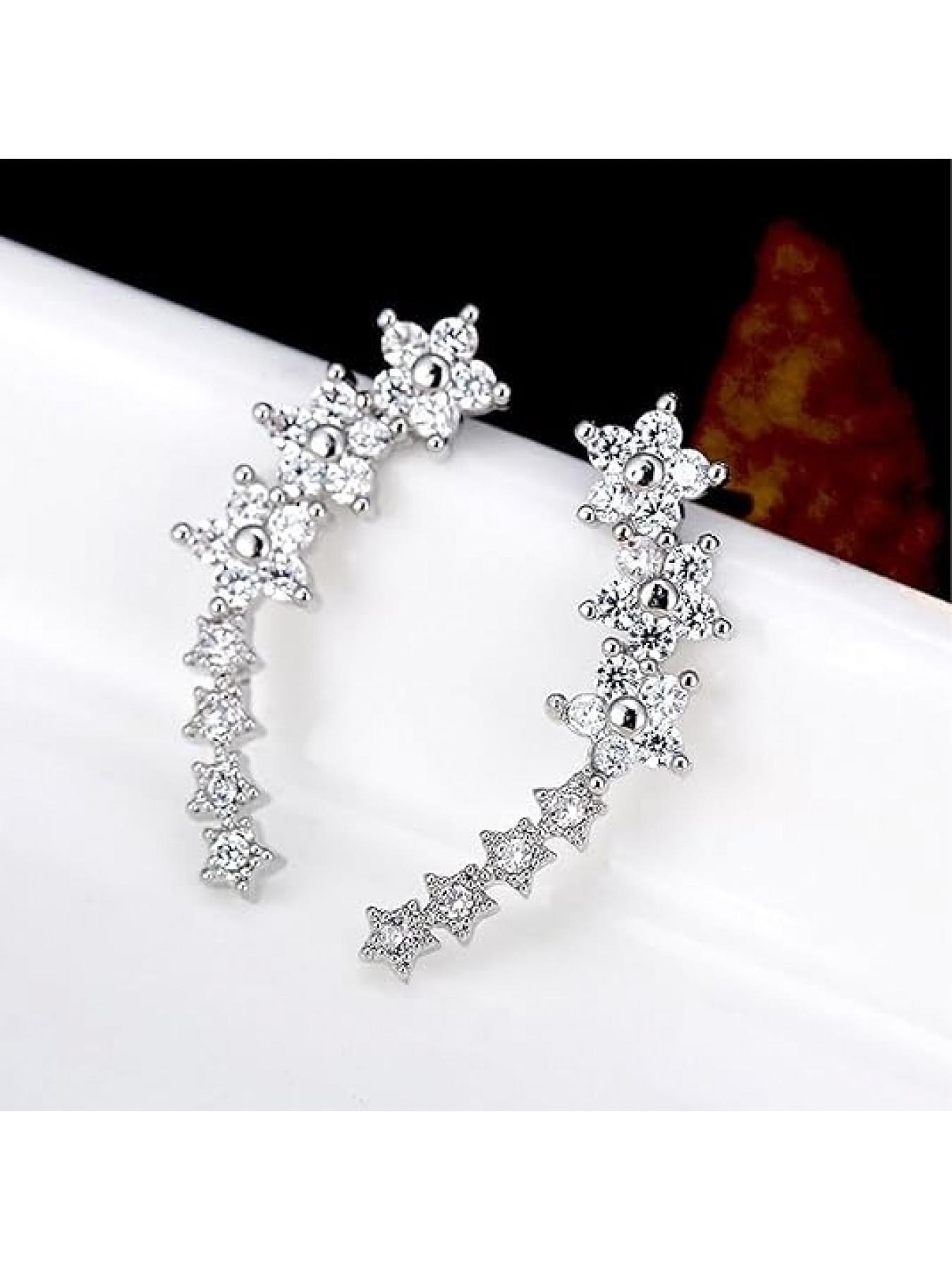 Diamond-studded stud earrings and ear cuffs, niche design, high-end cold style, temperament earrings, simple and versatile ear jewelry