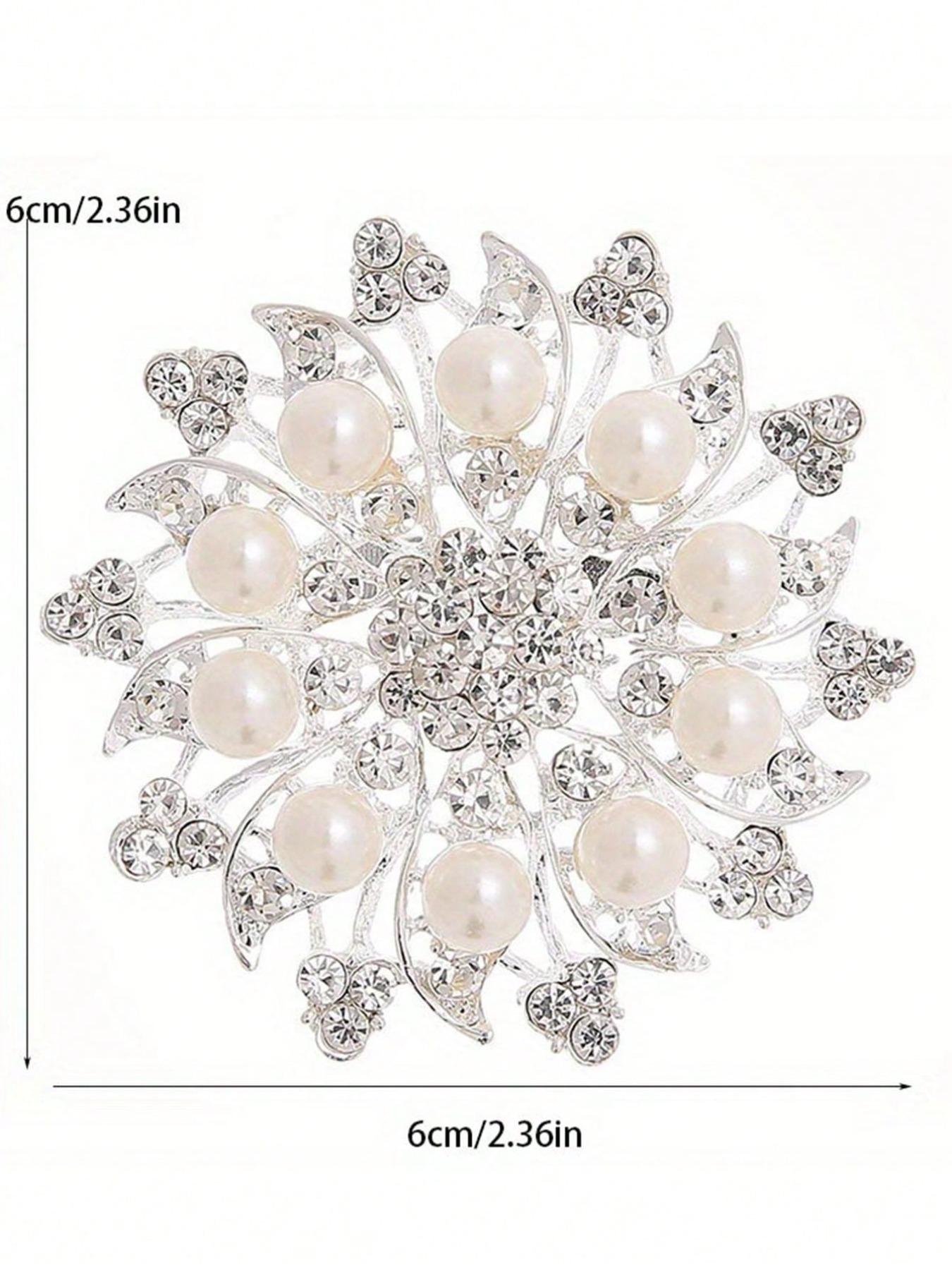 A rhinestone and pearl hollow clip-on brooch, metal flower brooch, jacket accessory, Flower Brooch Pin, luxury gift, women's jewelry
