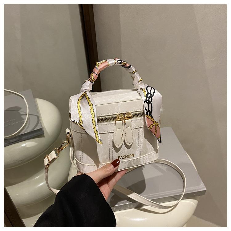 Womens Square Crossbody Shoulder Bag Korean Style Adjustable Plain Purse Cute Lightweight Athletic Small Everyday Casual Messenger Shopping Travel