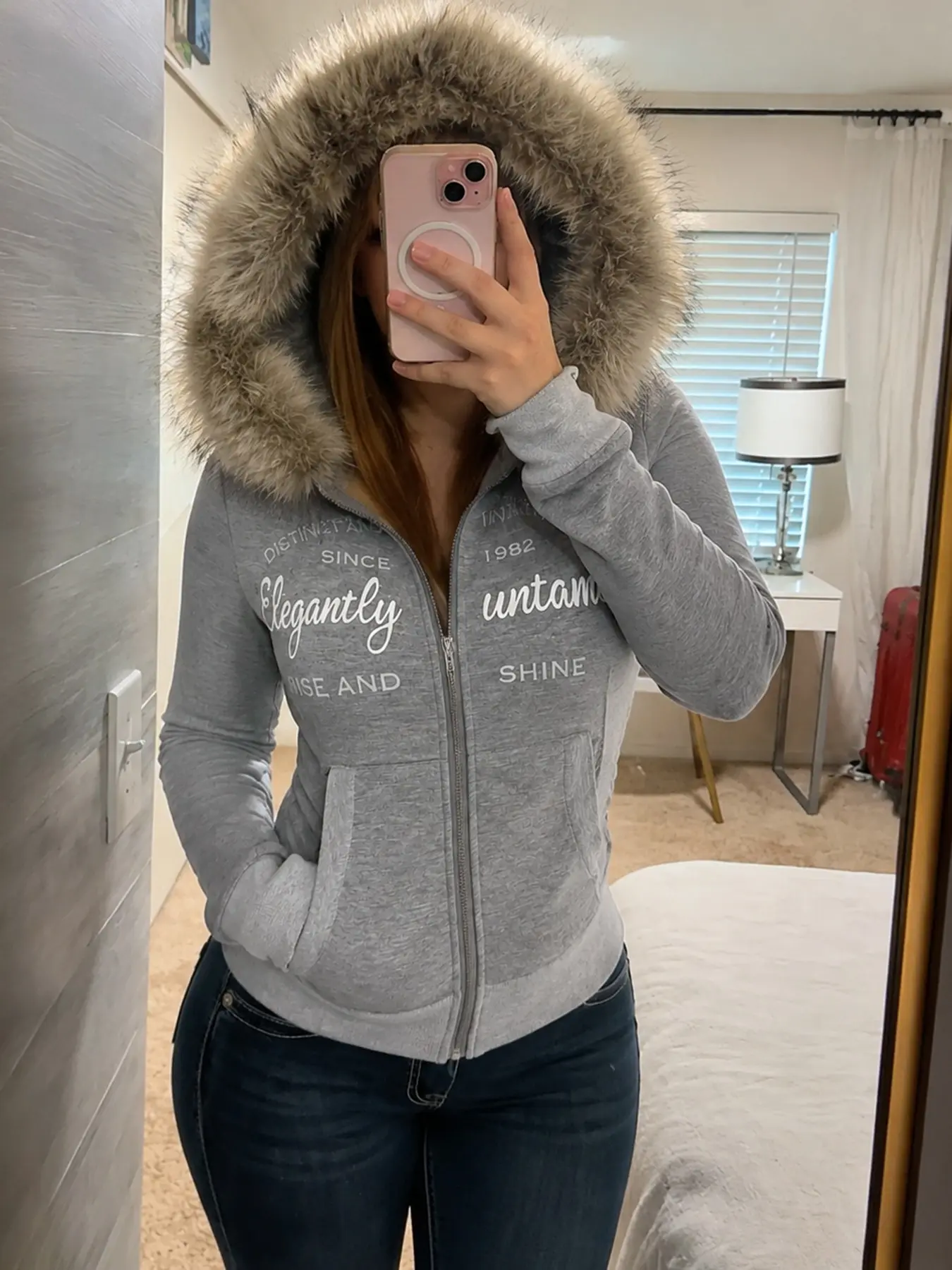 Letter Print Faux Fur Hooded Sweatshirt Jacket Y2K Fall Winter Zipper Street Fashion Coat, Women's Casual Outerwear, Slim-Fit