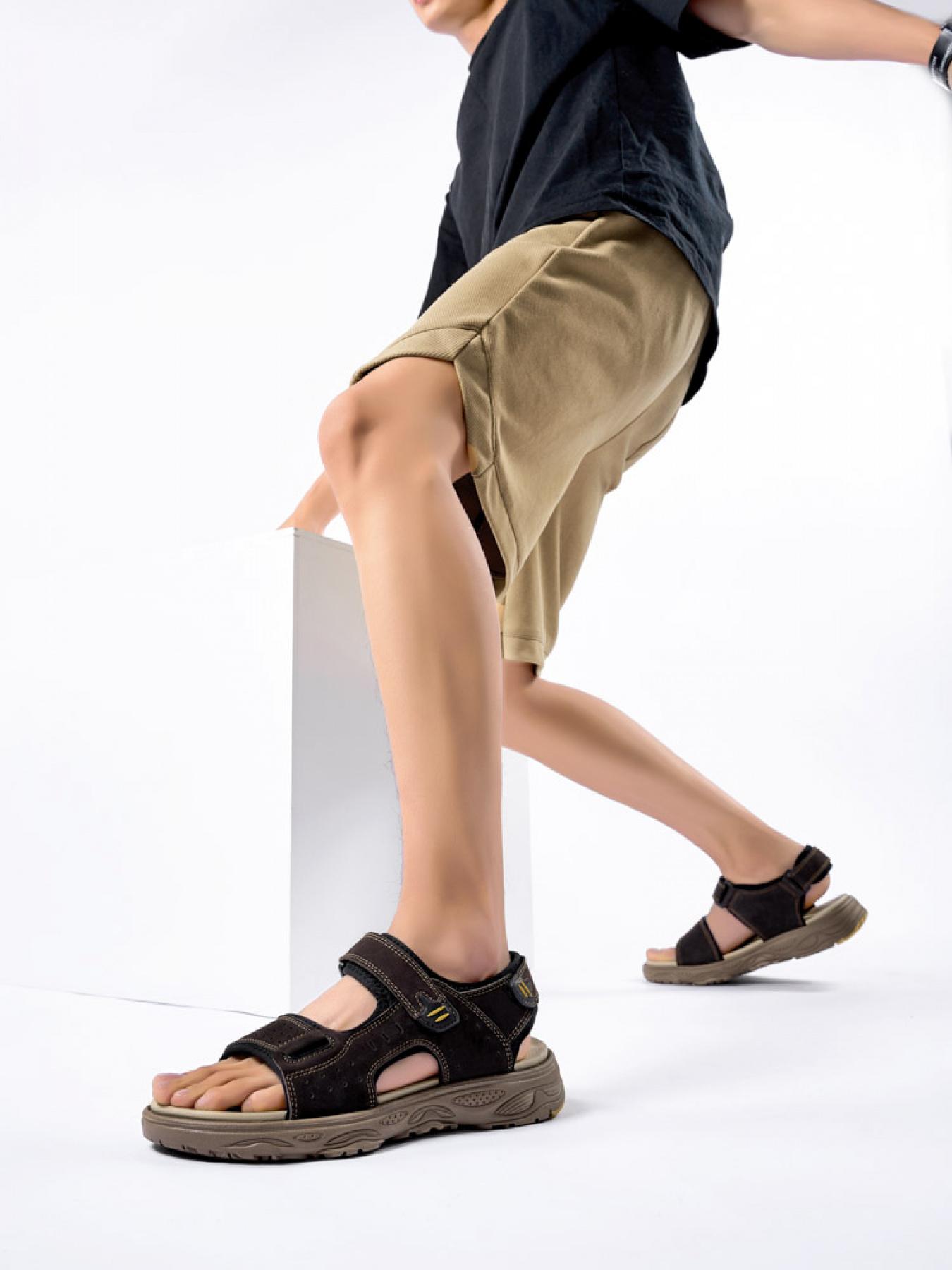 Men's Dark Gray Velcro Outdoor Sandals Breathable Non-Slip Beach Shoes Soft Sole Wear-Resistant Hiking Sandals