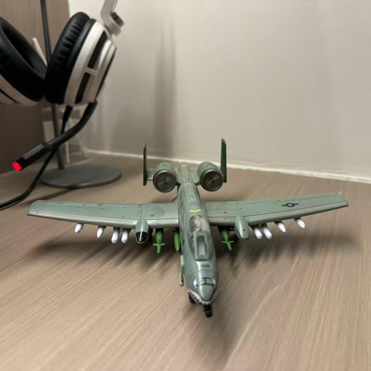 A-10s Aircraft Model Kit, Plastic Construction Set, DIY Building Model, Ideal for Collectors & Desk Decor, Perfect Gift for Holidays