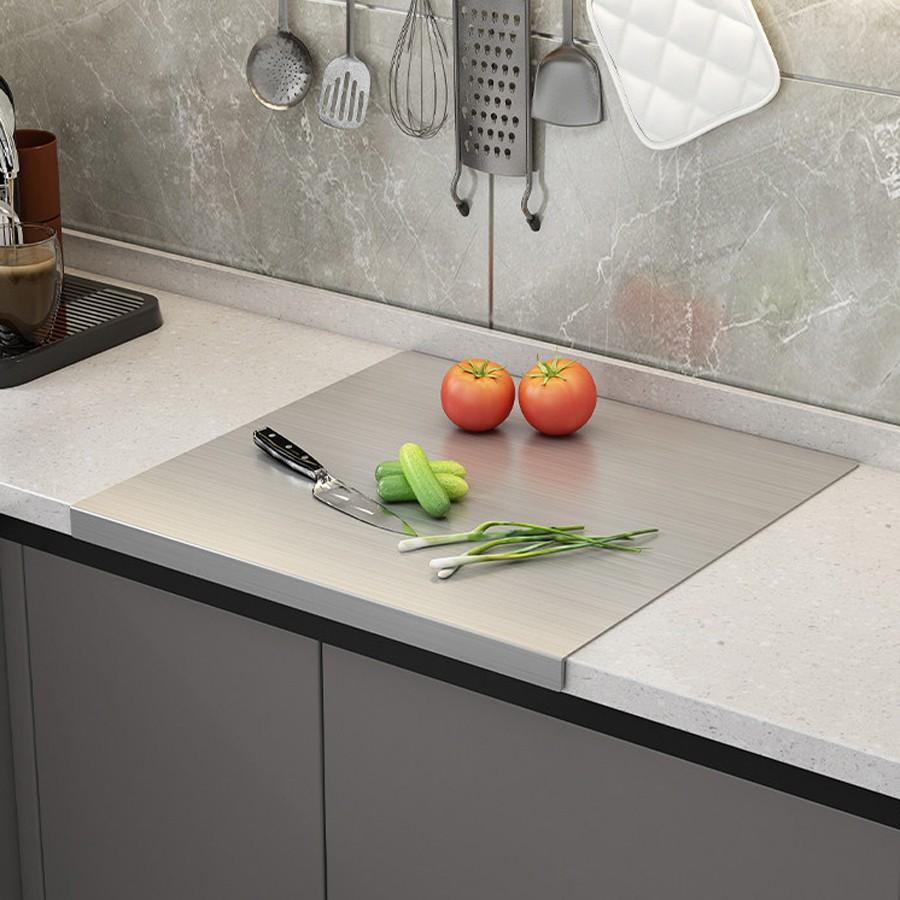 Kitchen Home Use 304 Stainless Steel Cutting Board, Antibacterial Chopping Board with Rolled Edges, Durable and Easy to Clean