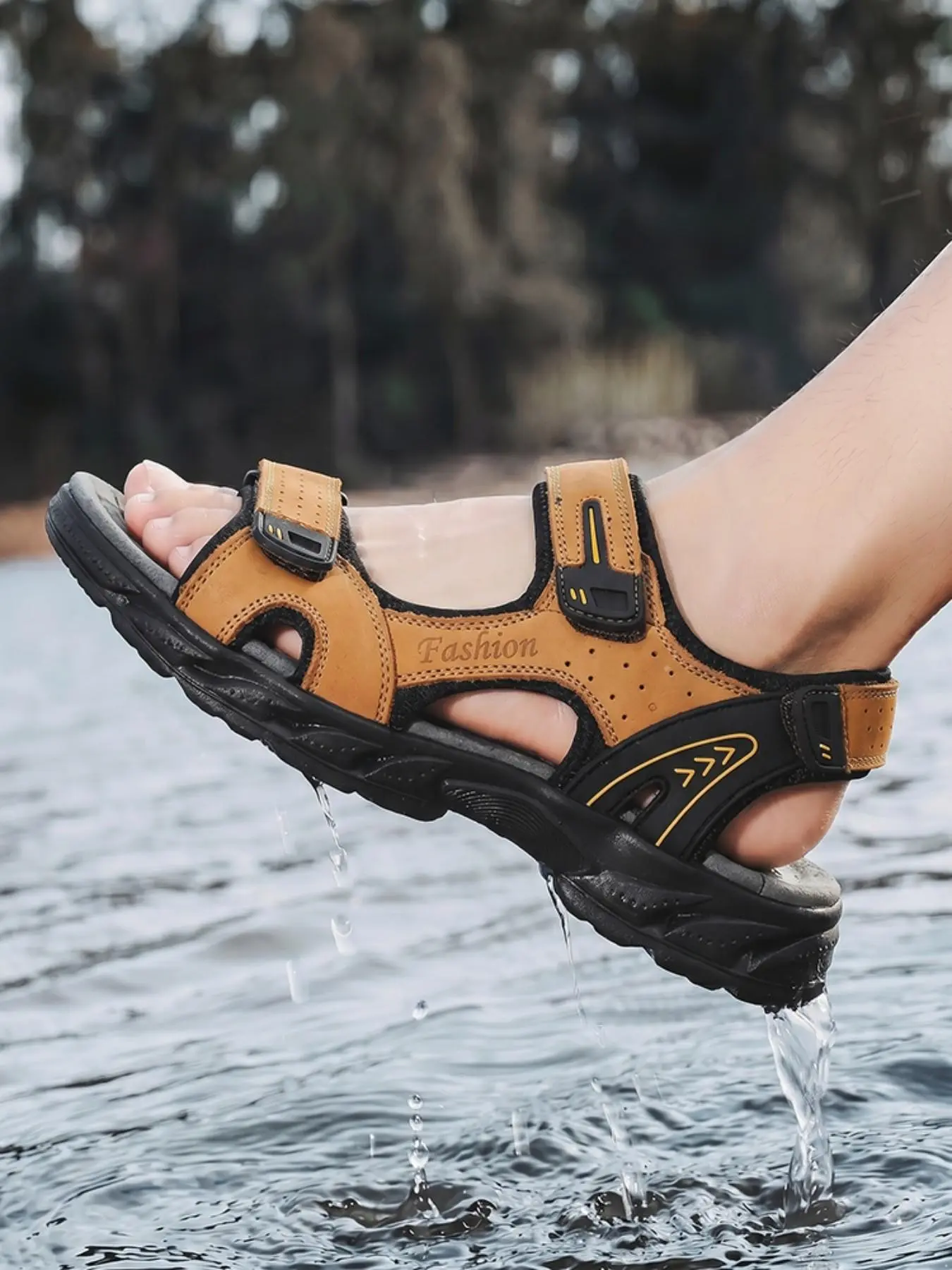 Couple Beach Shoes Large Size Sandals, Summer Outdoor Non-Slip Soft Sole, Men's British Style Leather, Women's Fashion Beach Shoes