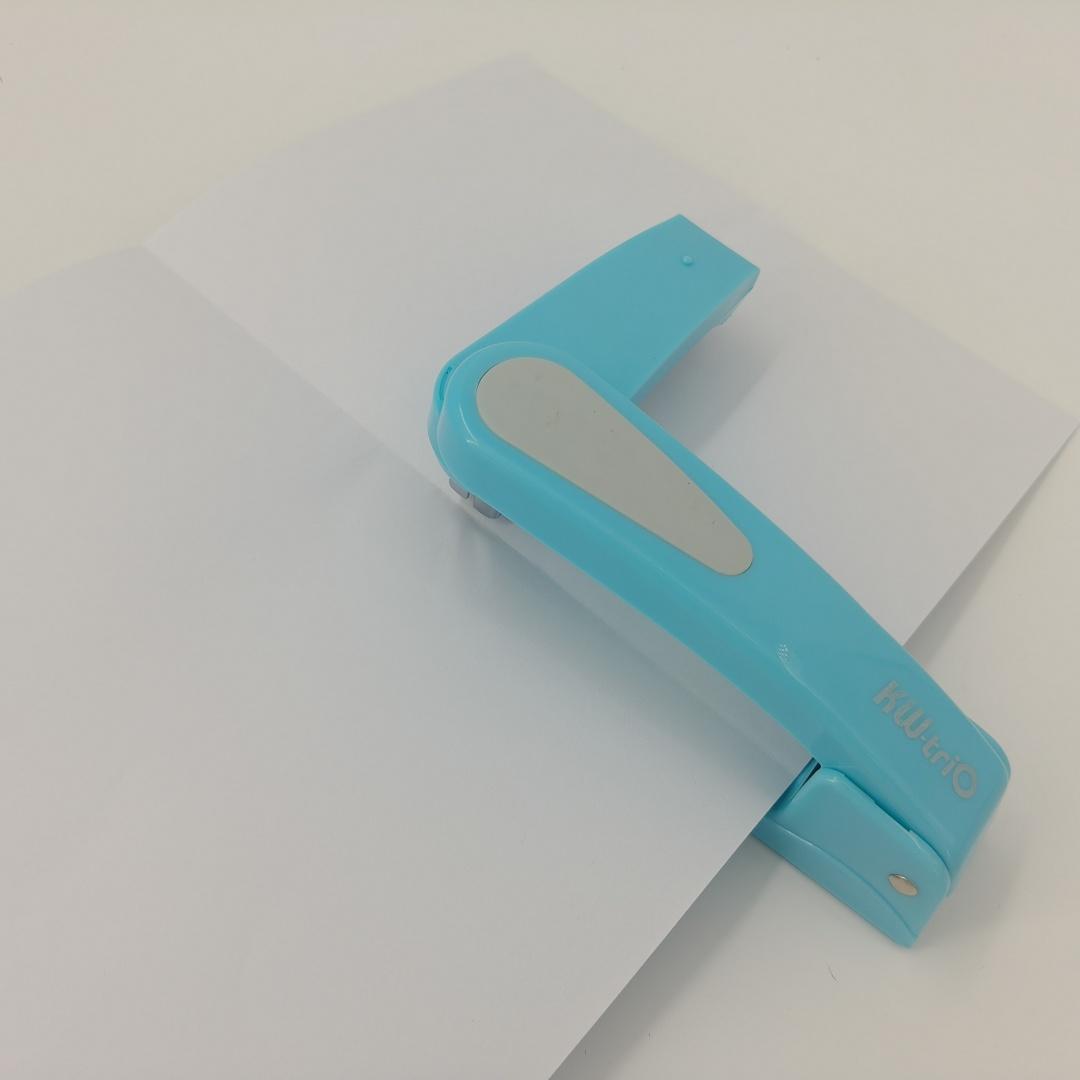 1pc 360 Rotatable Duty Stapler, Center Stapler, Multifunctional Binding Machine, Efficient Document Organizer Tool, Ideal for Office & Home Use, School Paper Staplers Office Bookbinding Supplies