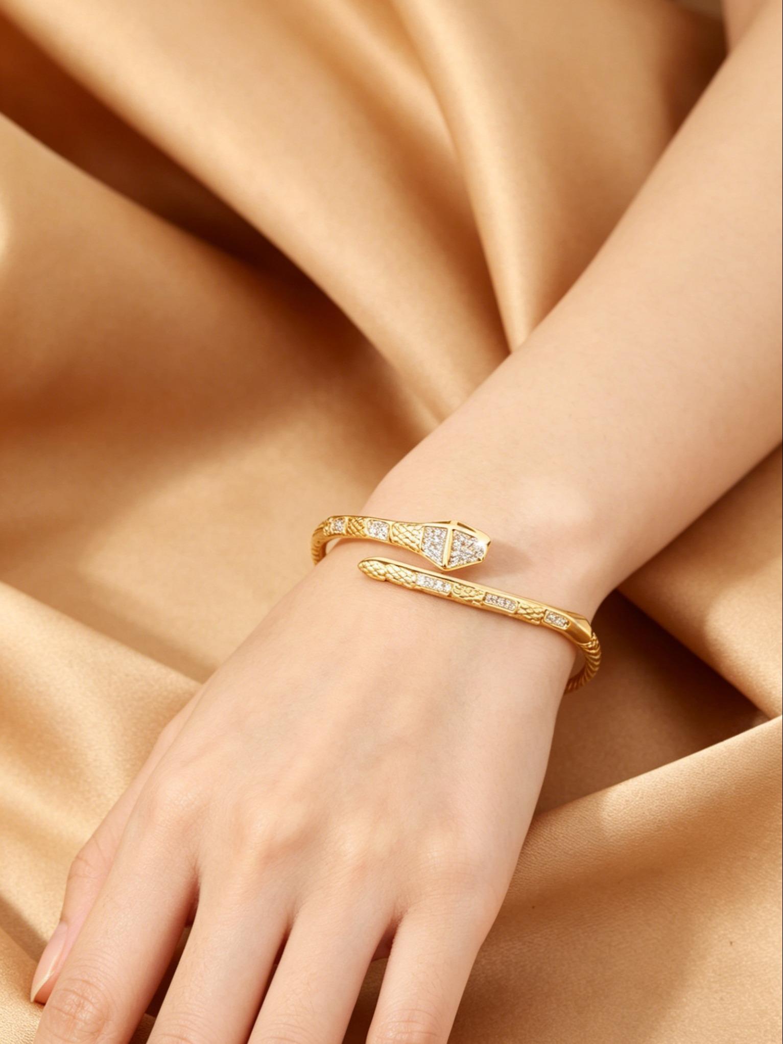 Elegant Snake Design Open Bracelet, Unique Zircon Stone Head, High-End Jewelry for Commuting and Dates, Stylish Accessory for Women