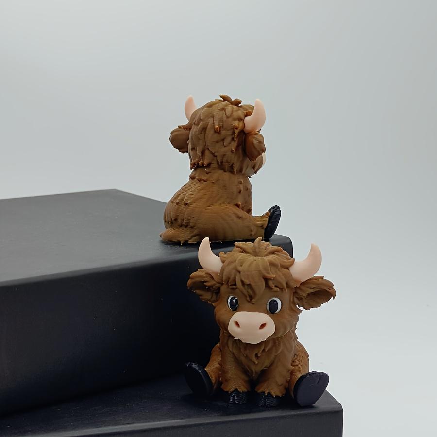 3D Printed Creative Scottish Highland Cow Figurine, High-End Unique Car Decoration, Small Collectible Ornament, 1 Piece