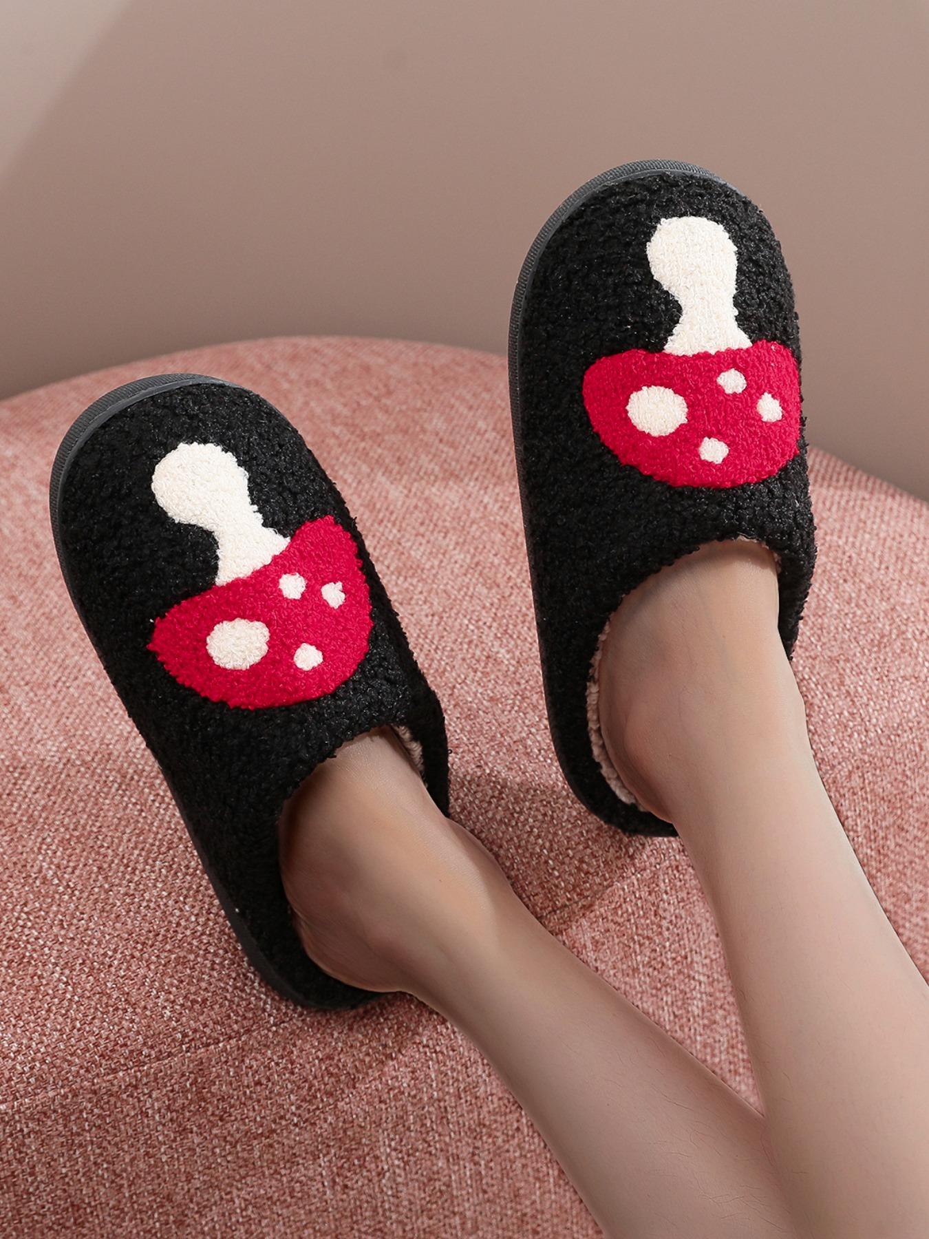 Mushroom Embroidered Plush Slippers, Creative Mushroom Design, Unisex Indoor Outdoor Warm Non-Slip Shoes, Fall Winter Gift, House Slippers