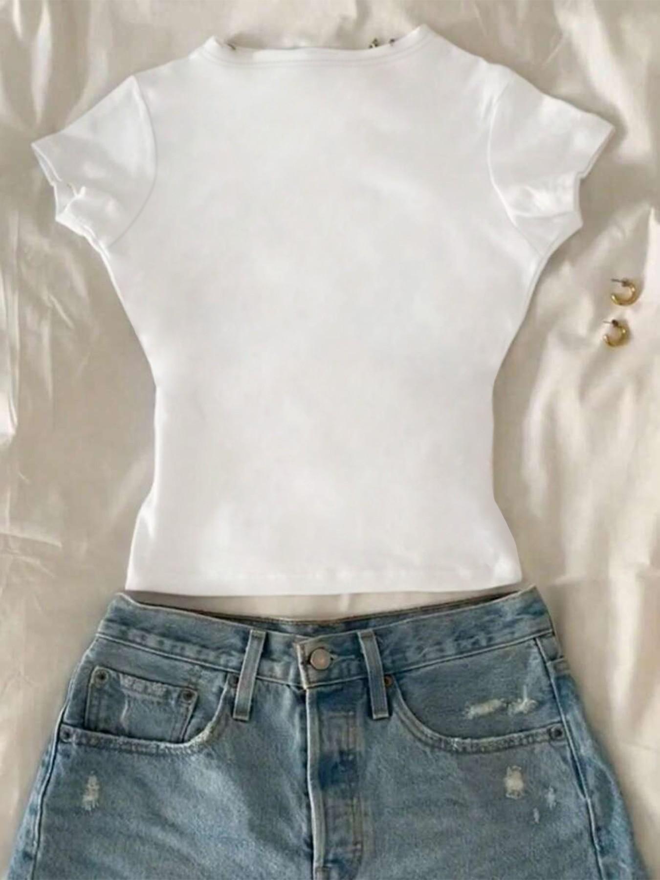 Women's Watercolor Blue Flower Print Crop Top, Slim Fit Short Sleeve Graphic Tee, Y2K Aesthetic Floral Fitted Top, Perfect for Vacation, Daily Wear, Street Style #springsaledeals2026 #summeroutfits #tiktokshopmademebuyit #womensfashion