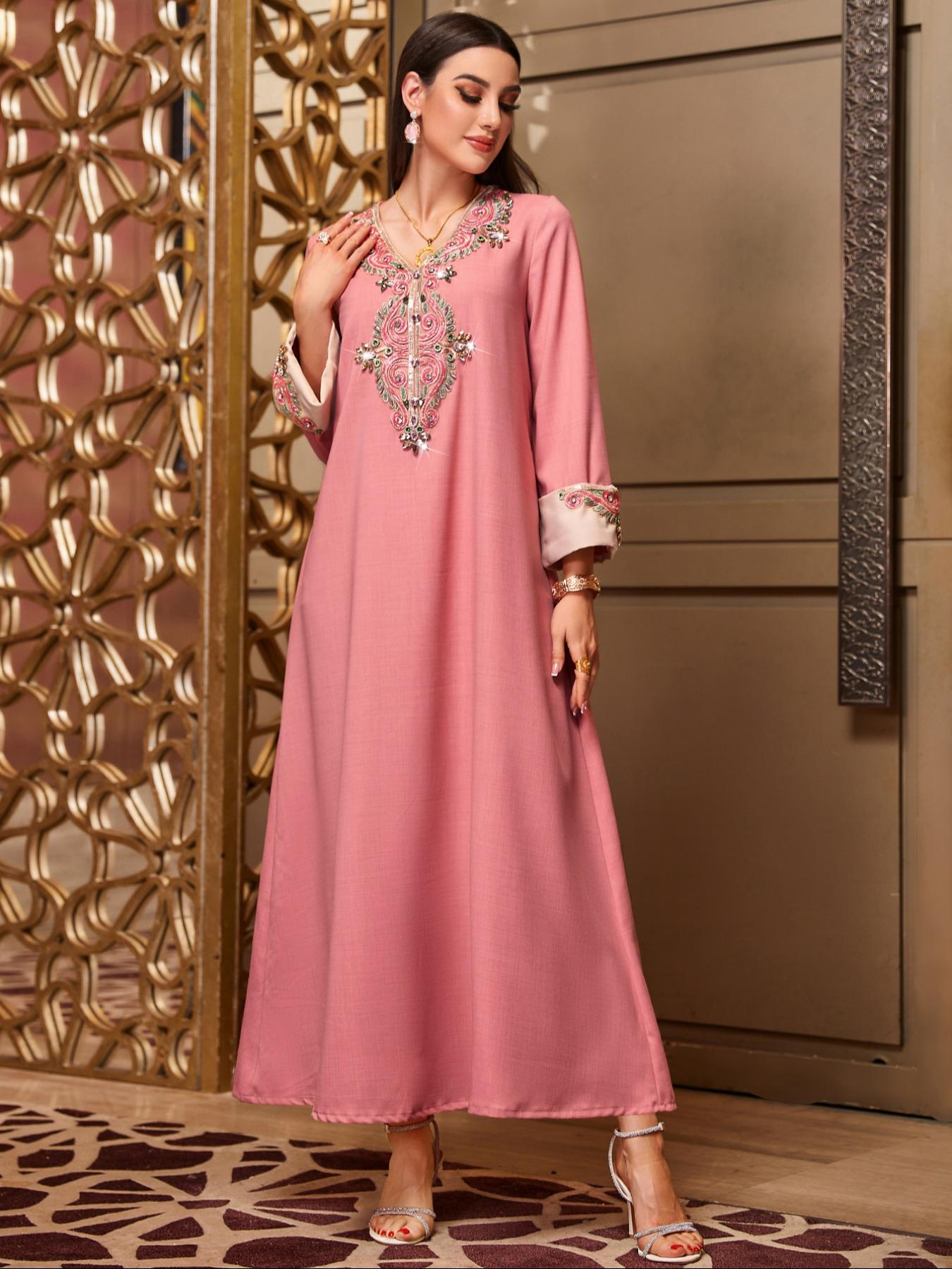 Elegant Embroidered Evening Gown Formal Wear, Elegant Party Dress, Classy Modest Dresses, V-Neck Long Fitted Dress with Handmade Rhinestone Collar & Floral Embroidery, Perfect for Banquets, Formal Elegant Fashion, Womenswear Elegant Embroidered Evening Gown Formal Wear, Elegant Party Dress, Classy Modest Dresses, V-Neck Long Fitted Dress with Handmade Rhinestone Collar & Floral Embroidery, Perfect for Banquets, Formal Elegant Fashion, Womenswear