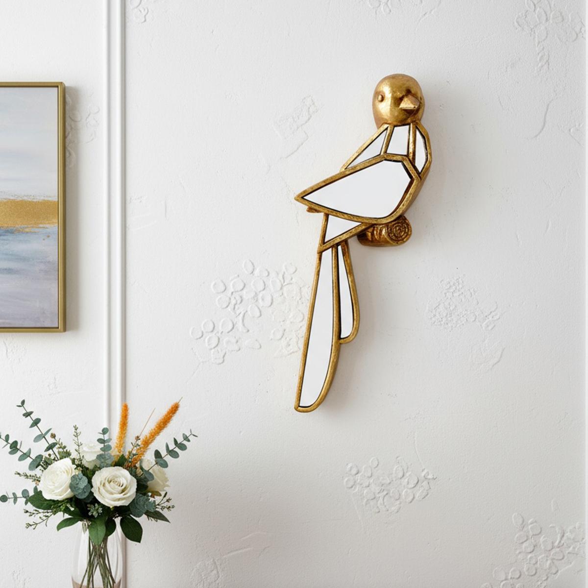 Creative Resin Gold Sparrow Wall Hanging, Mirror Embedded Design, Bird Lovers Collectible, Home Party Animal Museum Decor
