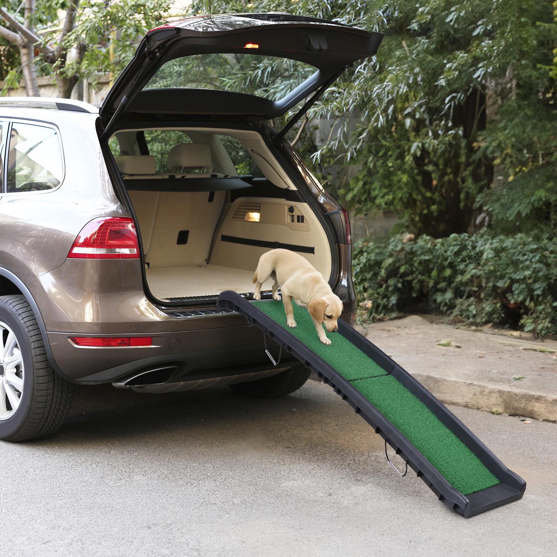 Pet Republic 61-in Folding Pet Dog Ramp W/Grass Padded 150LBS Non-Slip Car Ramp for Truck SUV Green
