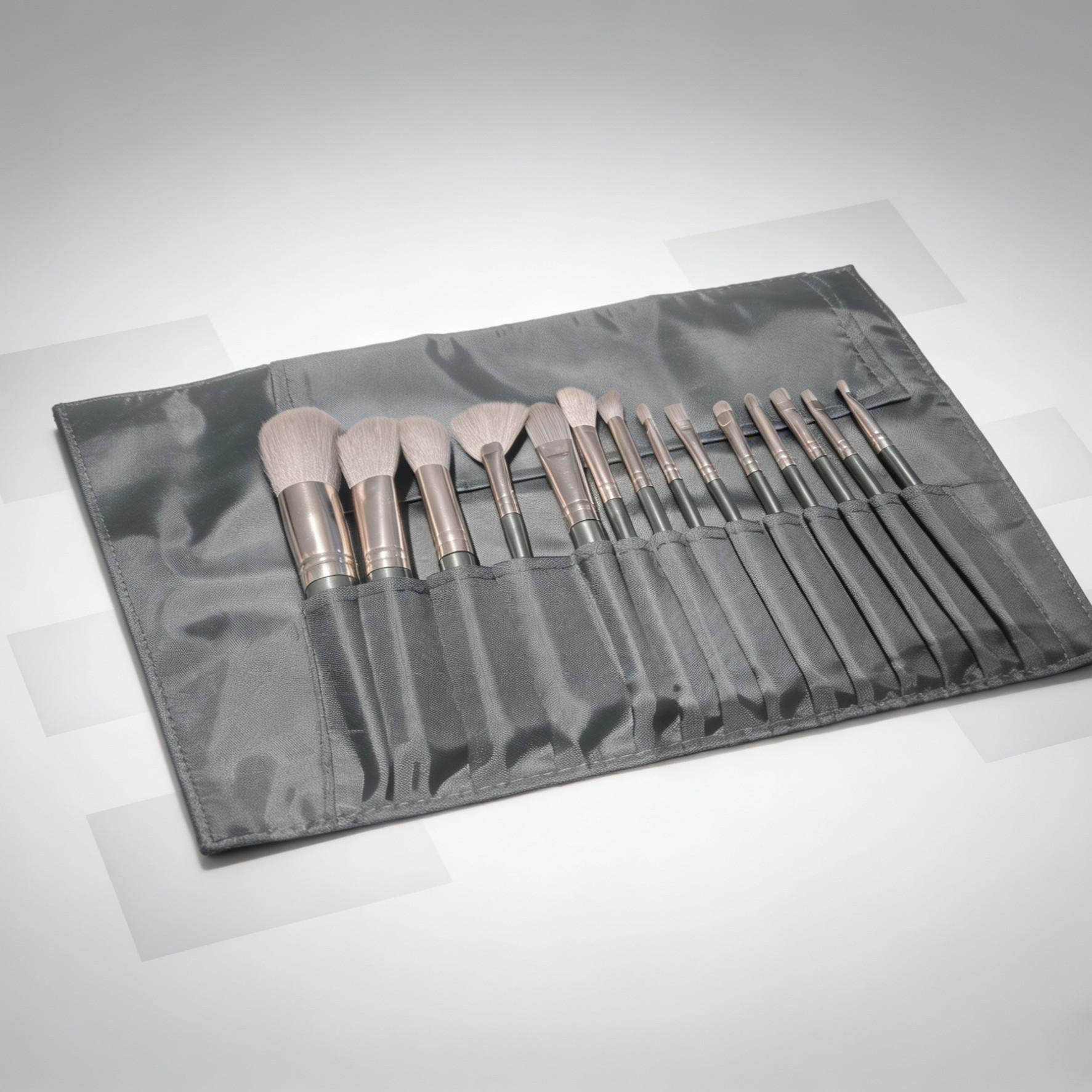 Makeup Brush Set for Women, Essential Beauty Tools, Perfect for Foundation, Blush, Highlighter, Long-Lasting & Smudge-Free Application