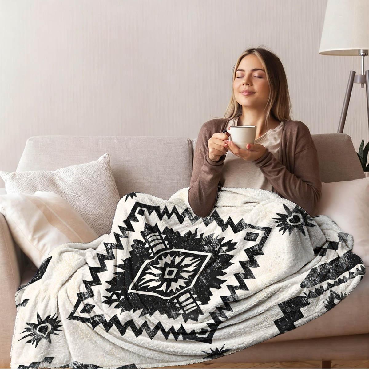 Boho Pattern Blanket, Lightweight Warm Flannel, Soft Breathable, Car Travel Bedroom Cover, Holiday Gift, Pet Pad, Multi-Use Rug