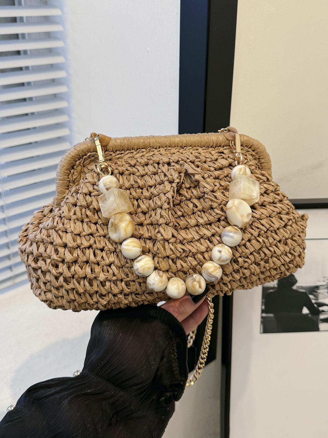 Seaside style simple and casual versatile straw woven handbag, bead hanging decoration, cloud pleated bag type, large storage capacity, vacation and leisure style, suitable for daily travel and dates.