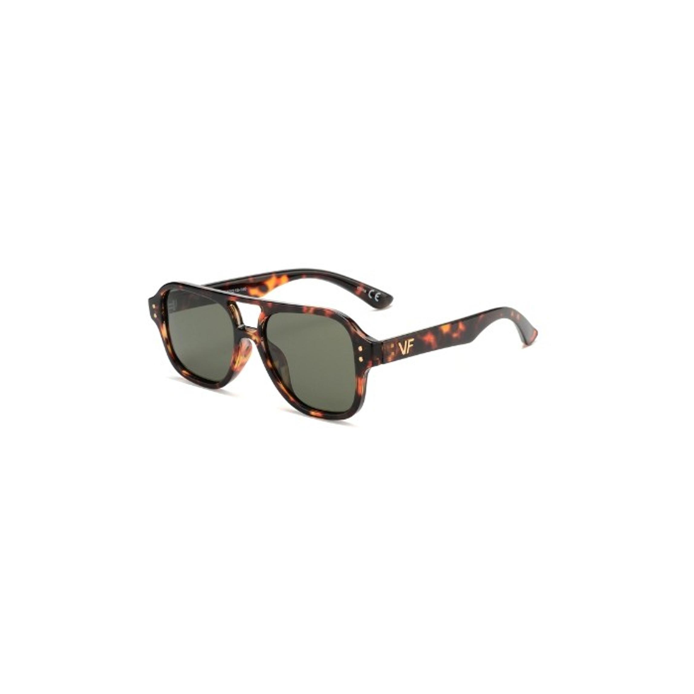 Retro Oversized Polarized Square Sunglasses for Women and Men, 70s Trendy Style, UV400 Protection, Double Bridge Pilot Design, Lightweight Shades for Travel and Daily Wear