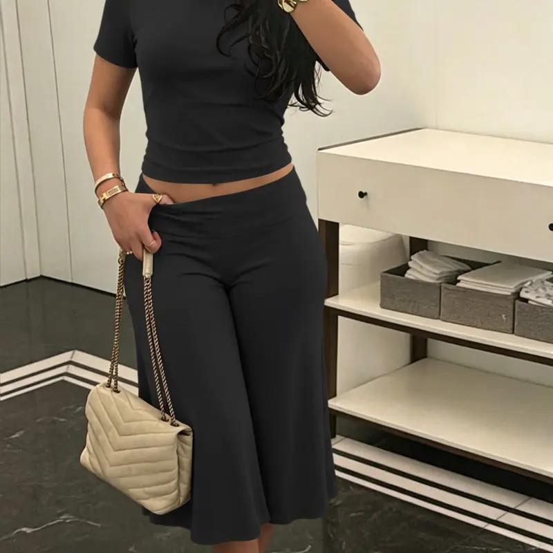 LW Zillionaires Round Neck Short Sleeve Top and Capri Pants Set, Solid Color Versatile Outfit, Perfect for Daily Wear and Sports, Athleisure Tracksuit, Women's Casual Tracksuit for Fall Season, Stylish Casual Tracksuit
