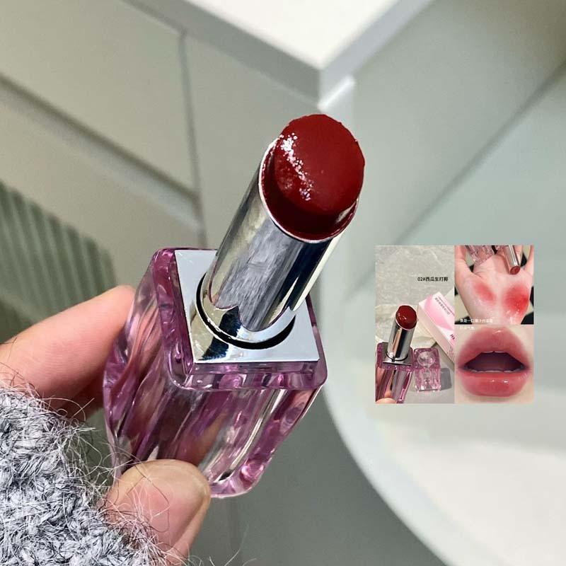 Highly moisturizing lipstick provides long-lasting hydration and repair for dry lips. The smooth, creamy texture applies easily, offers rich color payoff, and is long-lasting and smudge-proof, creating plump, soft lips. A must-have gift for Mother's Day.