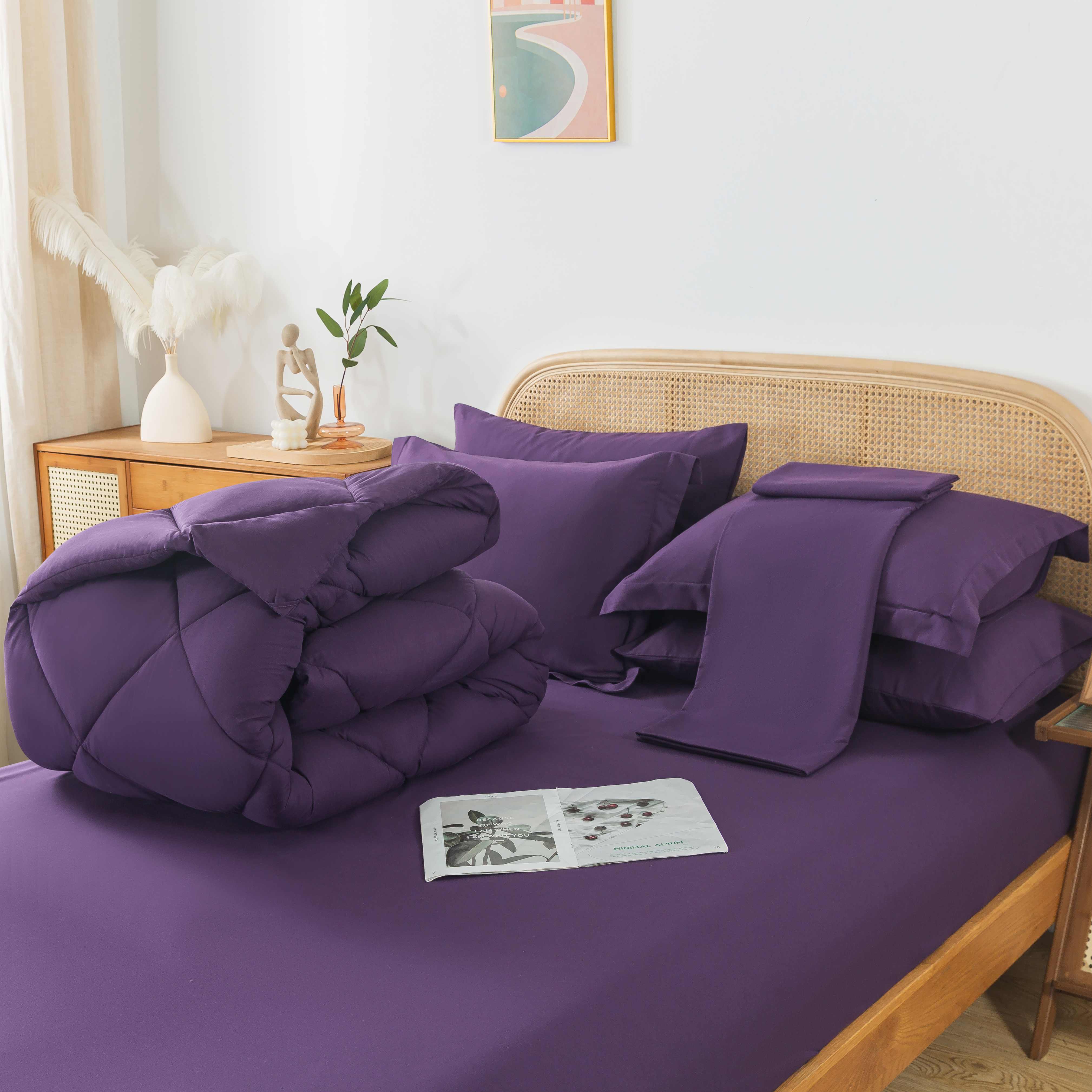 Cosybay 7-Piece Queen Size Comforter Set Orange Halloween Pumpkin Color Microfiber Bedding Set with Flat Sheet Fitted Sheet 4 Pillowcases Lightweight Luxurious Easy Care Machine Washable Christmas Bedding Soft And Breathable