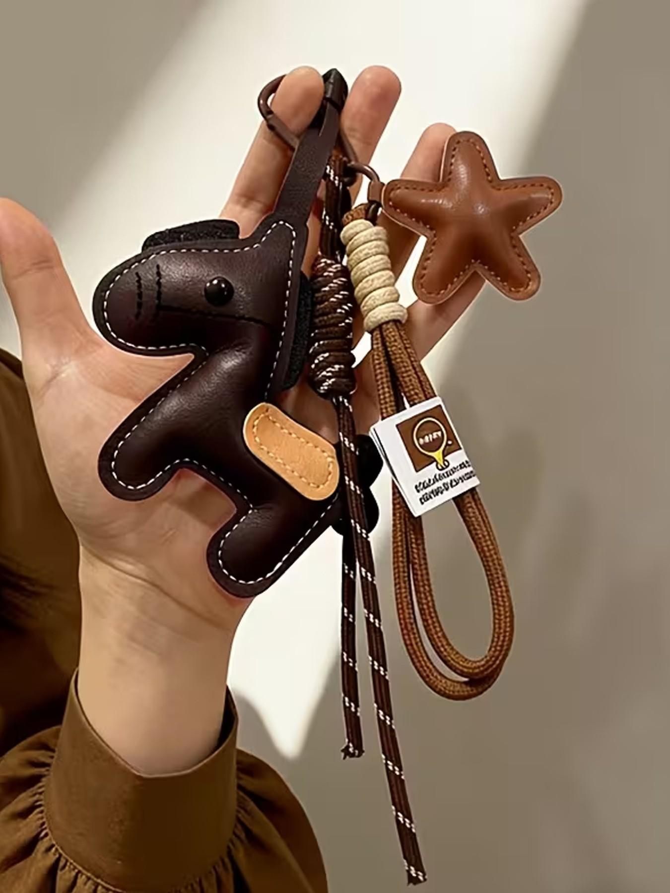 Retro Brown PU Pony Keychain. Ins-Style Color-Block Stitching, Star Bell Charm, Lanyard Design | Key/Bag Accessory, A Cute Niche Accessory Suitable For Commuting/Daily Outfits