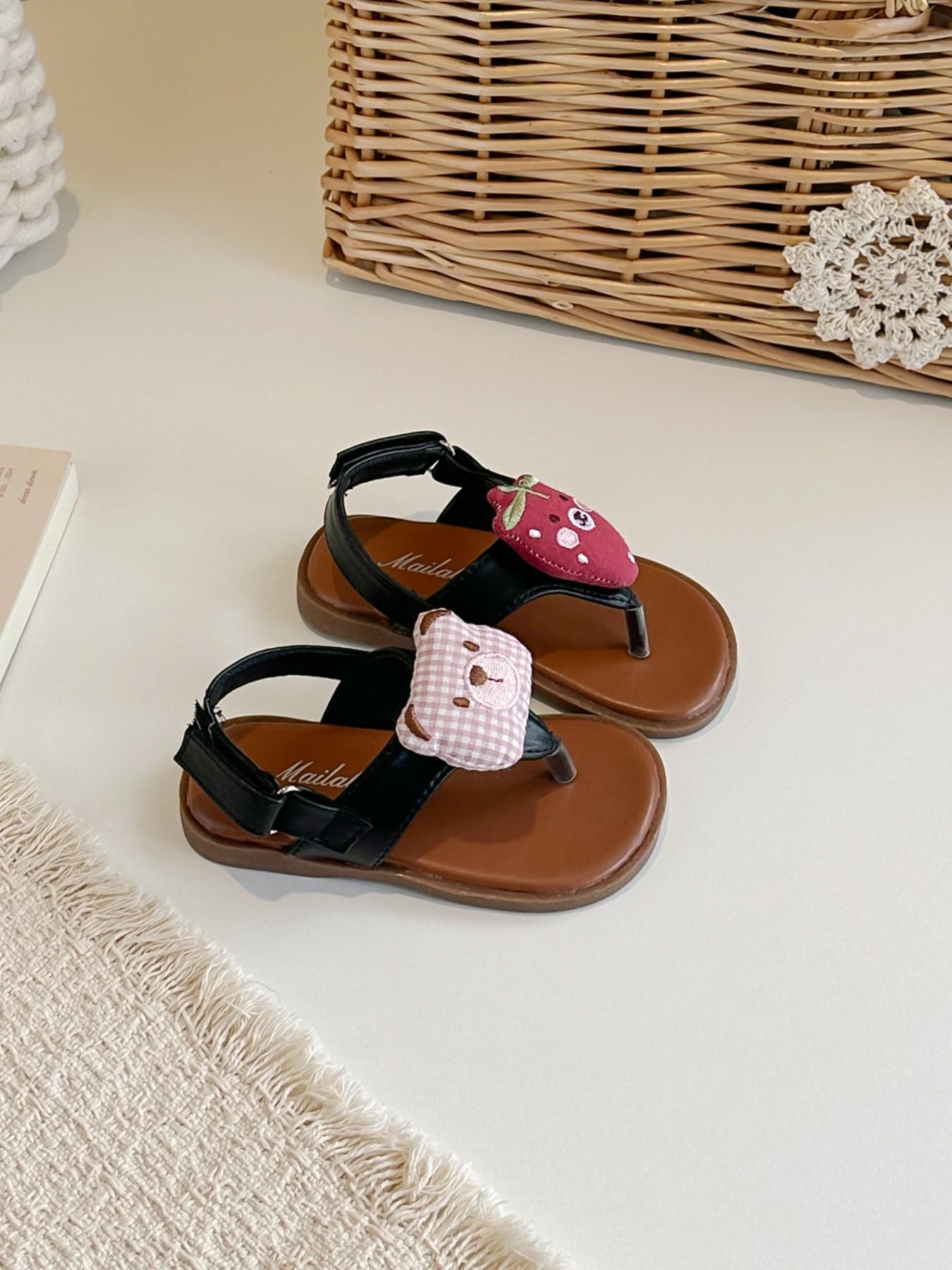 Girls' Elegant PU Leather Sandals, Soft Sole Princess Shoes, Summer Slip-Ons for Kids, Cute Baby Girl Footwear, Plain Pattern