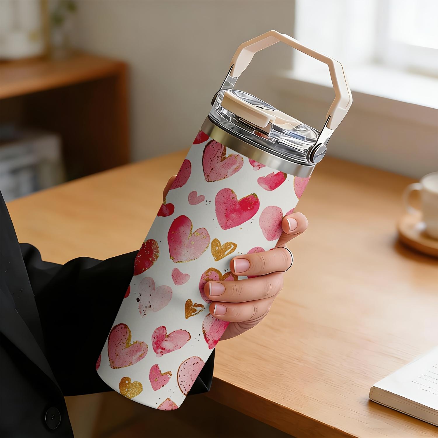 30oz Heart Pattern Stainless Steel Cup, portable handhold design, reusable travel mug. Made of 304 stainless steel, fits hot and cold drinks. Perfect gift for birthday, holiday, graduation, back-to-school, Christmas and Halloween.