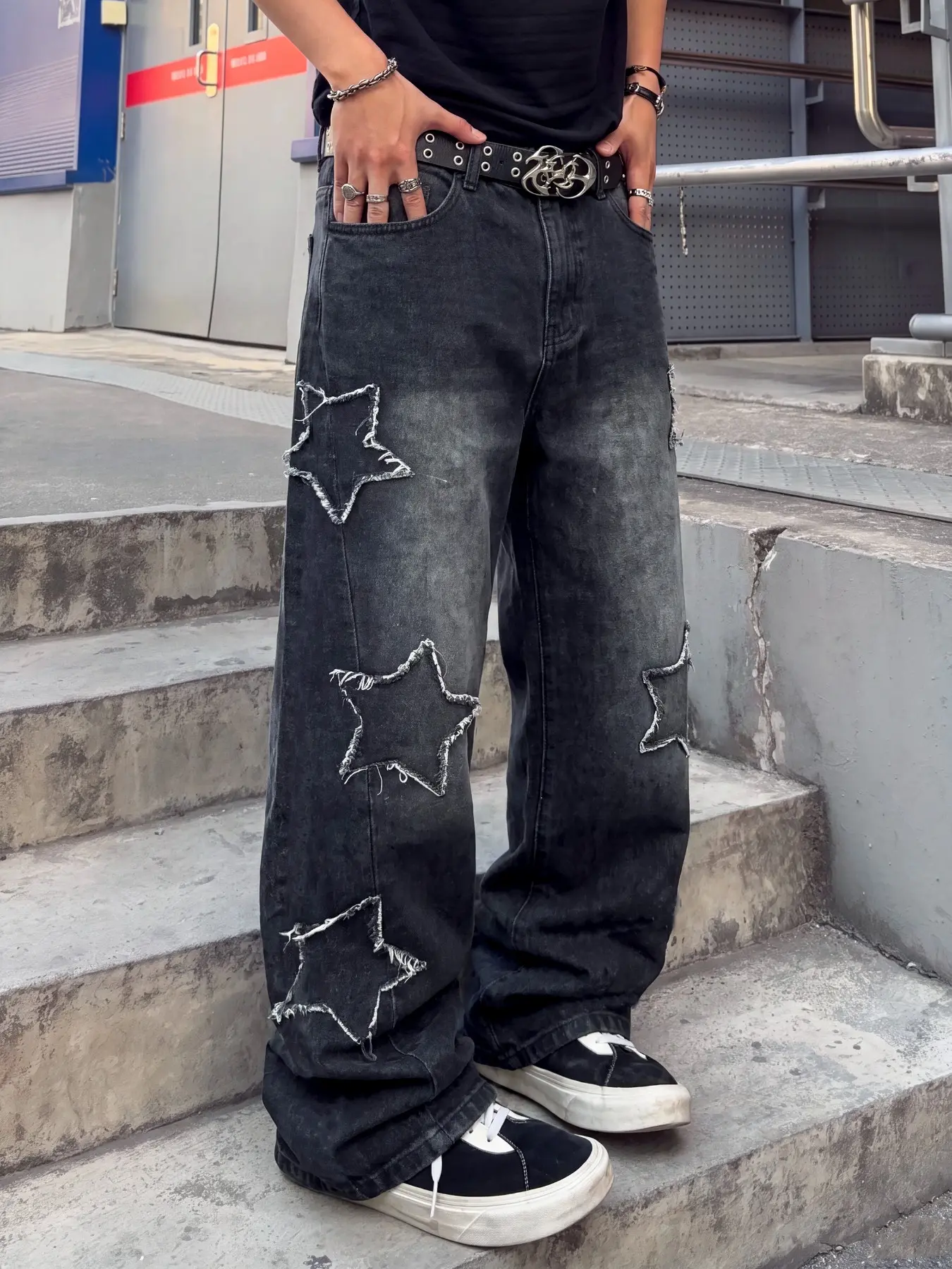 Men's Baggy Star Embroidery Jeans, Stylish Comfortable Denim Pants, Trendy Everyday Wear, Perfect For Urban Fashion Lovers Creating Unique Outfits