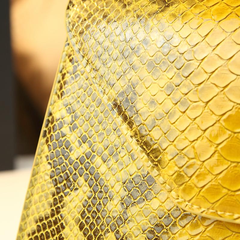 Elegant Snake Print Handbag, Luxurious Retro Small Square Bag, Chic Commuter Crossbody Bag, Unique Design Shoulder Bag