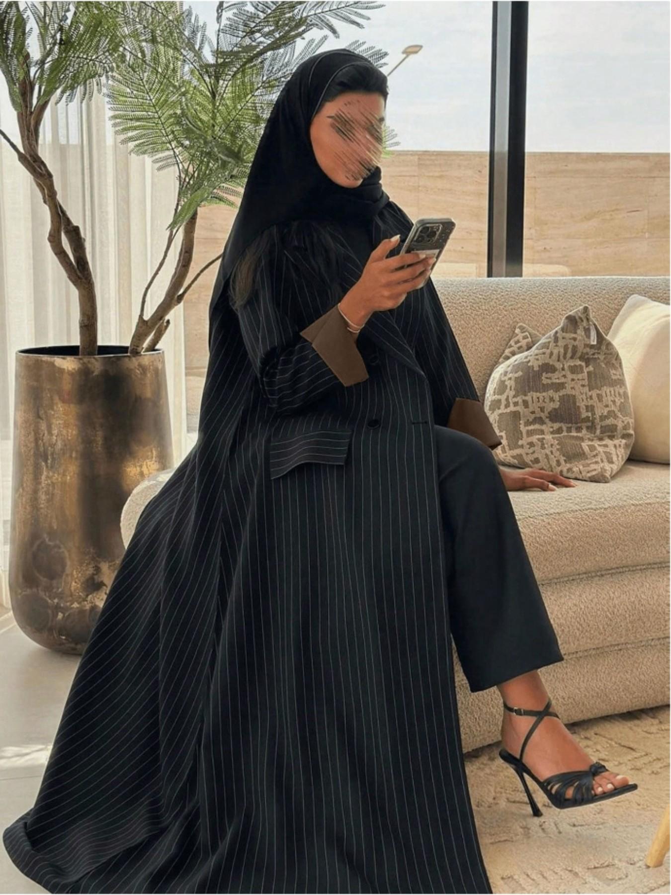 Abaya Striped Patchwork Double Button Pocket Long Coat, Stylish Suit Jacket, Elegant Outerwear for Women, Fashionable Windbreaker, Stripe Pattern Jacket