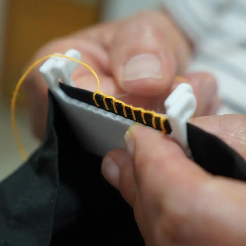 Durable Plastic Locking Sewing Tool Set, Detachable Design, Ideal for Beginners & Seniors, Perfect for Clothing Repair & Maintenance