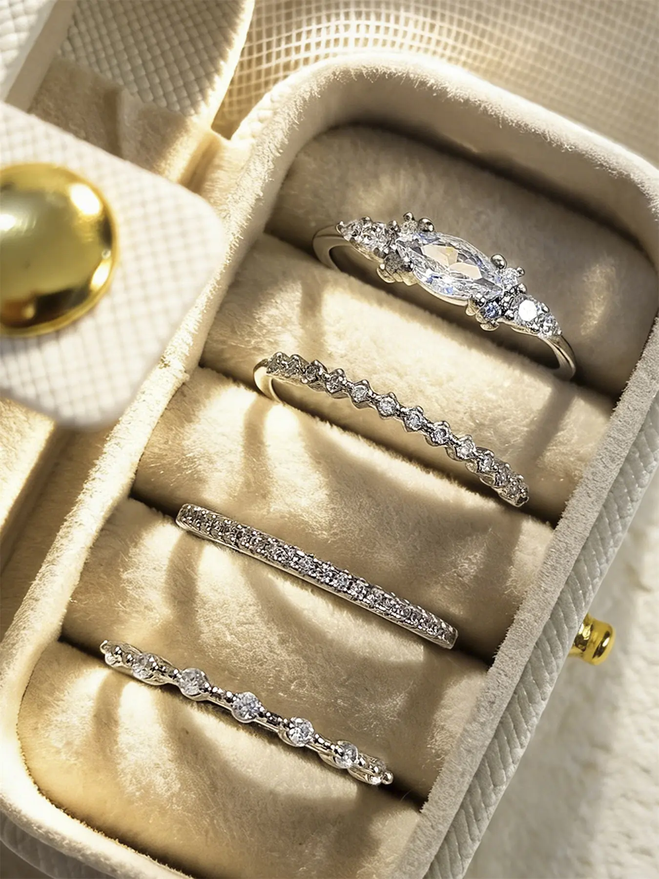4-Piece Fashion Cubic Zirconia Ring Set with Gift Box, Perfect for Women, Ideal for Weddings, Engagements, Anniversaries, Valentine's Day Gifts, CZ Engagement Rings