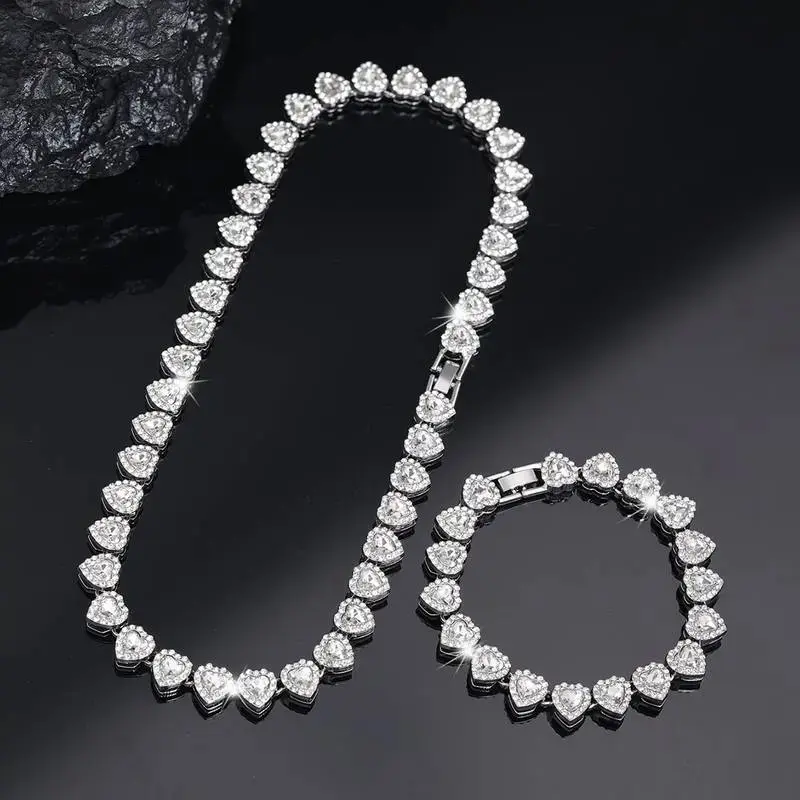 2Pcs Heart Shaped Cuban Chain Necklace Bracelet Jewelry Set, Women Men Hip Hop Style Choker Set,Luxurious Jewelry Set for Valentine's Day Gifts, Birthday,Everyday & Halloween Christmas New Year Party Wear, for Teenager