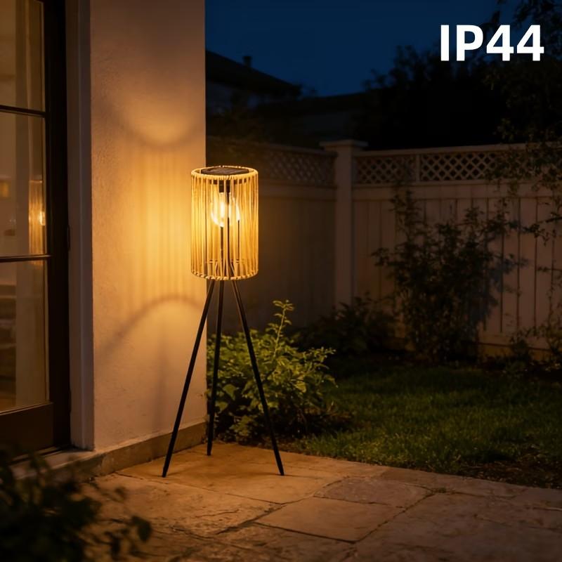 Solar-Powered Outdoor Floor Lamp Handcrafted Wicker Lantern Wrought Iron Tripod Lantern Housewarming Gift Rustic Indoor/Outdoor Decorative Lamp Garden Camping Party Atmosphere Light Light Source Sensor