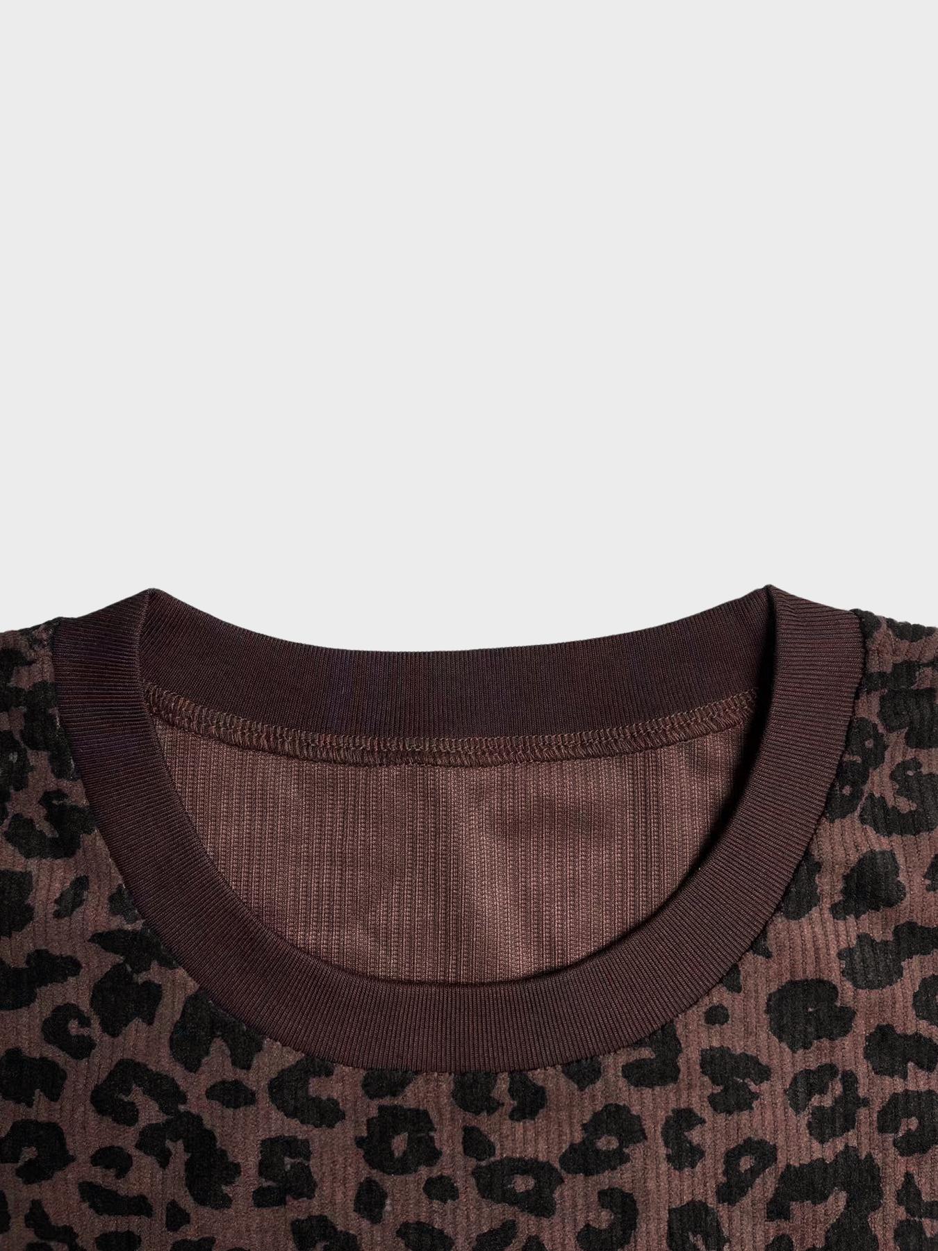 1 Piece Retro Leopard Print Ribbed Short-Sleeve Top | Euro-American Fashion Vibe | Short-Sleeve Cut + Leopard Print Element